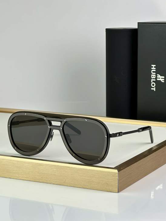Picture of Hublot Sunglasses _SKUfw72111616fw